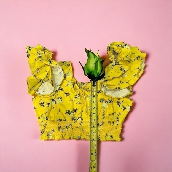 Alice + Olivia Yellow Floral Cropped Ruffle sleeve Top Sz M $350 - Picture 13 of 14